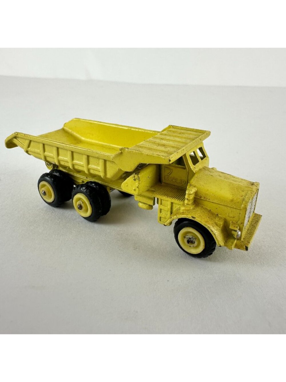 Mini Dinky Euclid R-40 No 87 Meccano Yellow Dump Truck